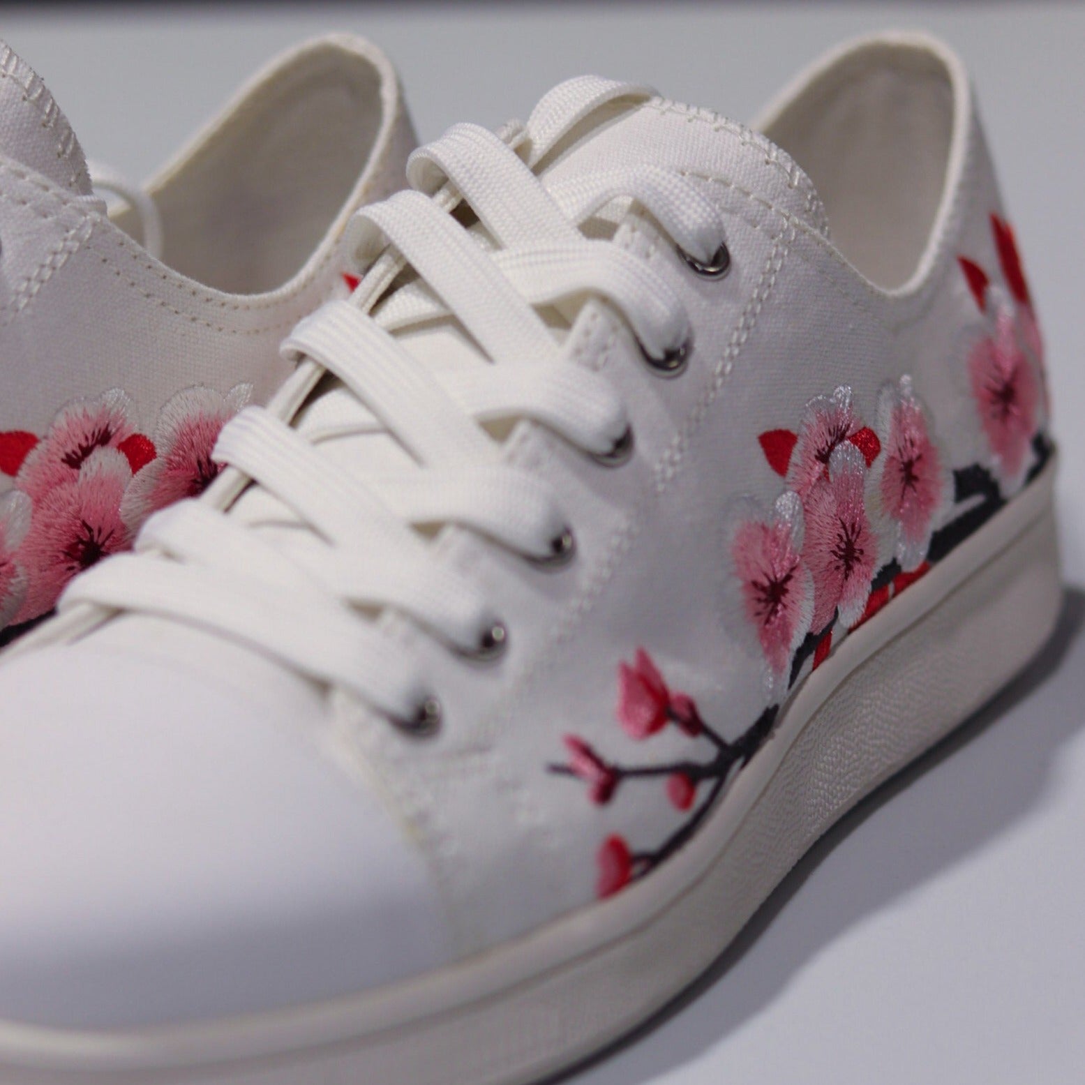 Sakura sneakers