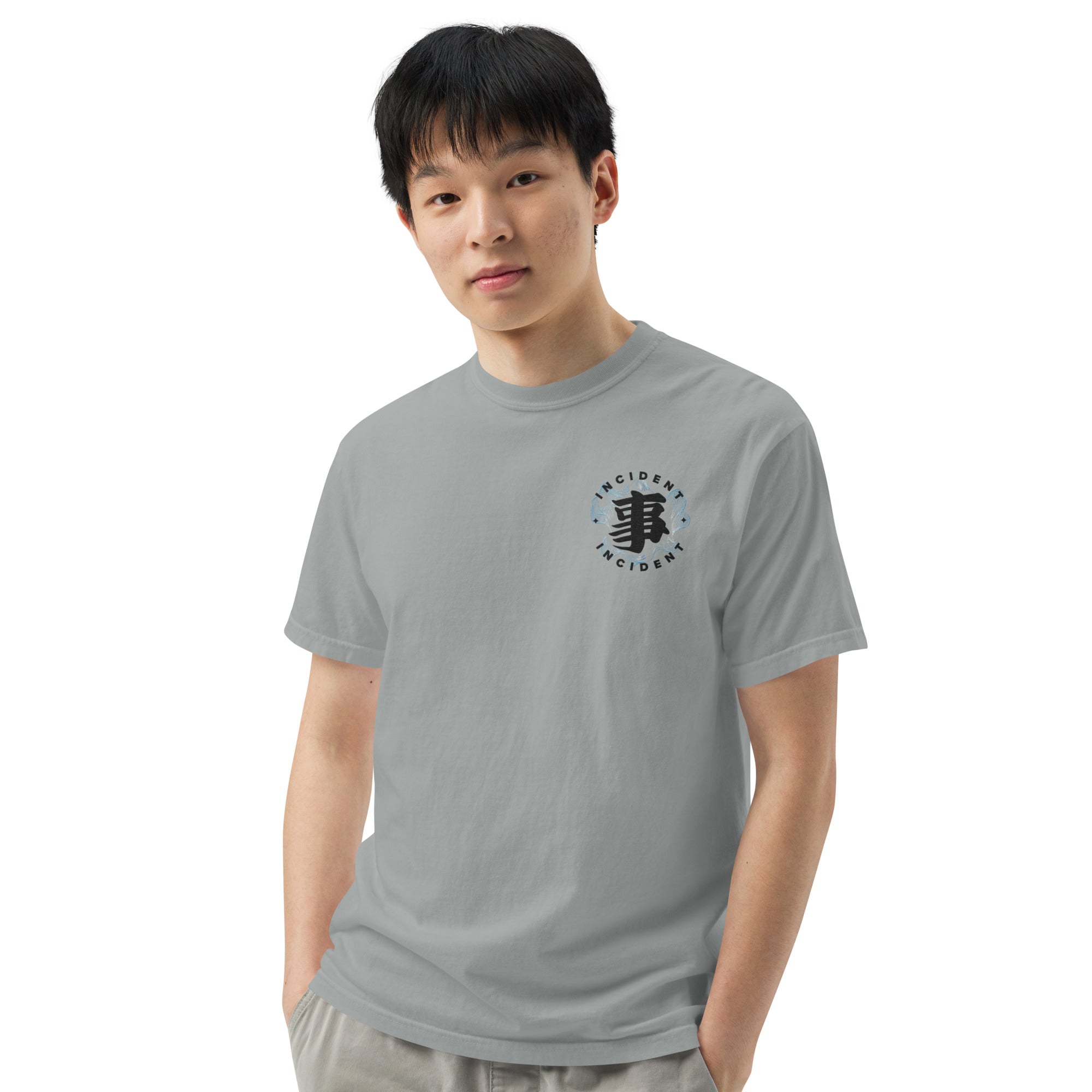 Jujutsu Koi Fishes: Heavyweight T-shirt